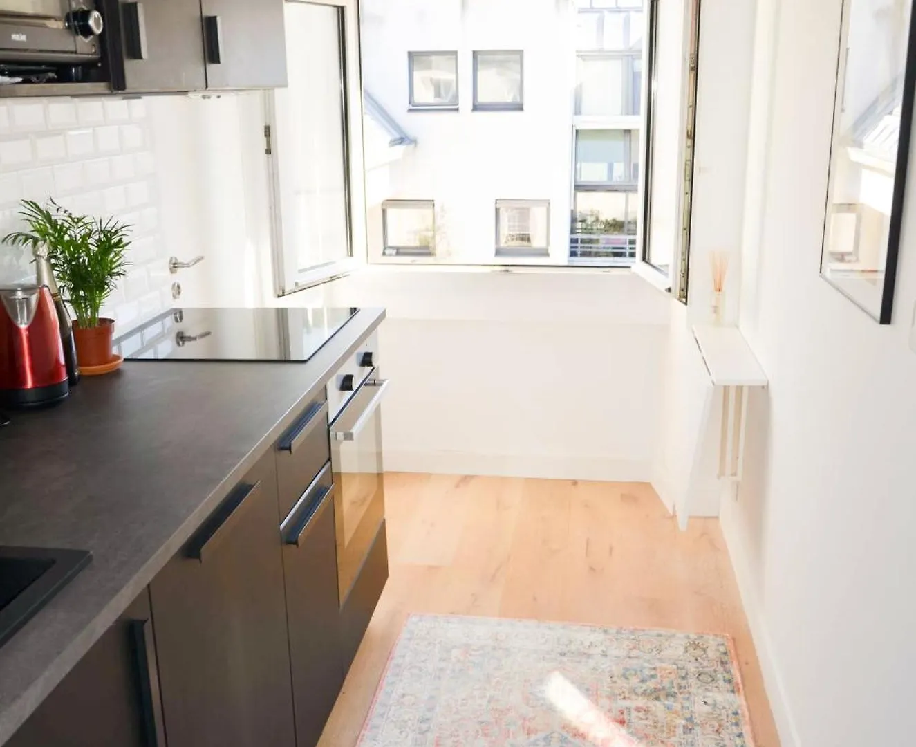 Bright Top Floor Apartment - Batignolles - Montmartre - Metro At 2 Steps Paryż Francja