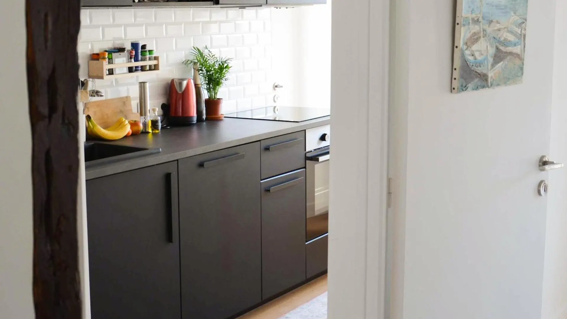 Bright Top Floor Apartment - Batignolles - Montmartre - Metro At 2 Steps Paryż 0*,  Francja
